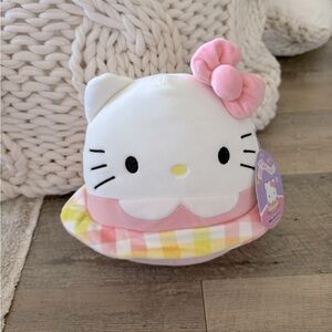 Hello Kitty Squishmallow